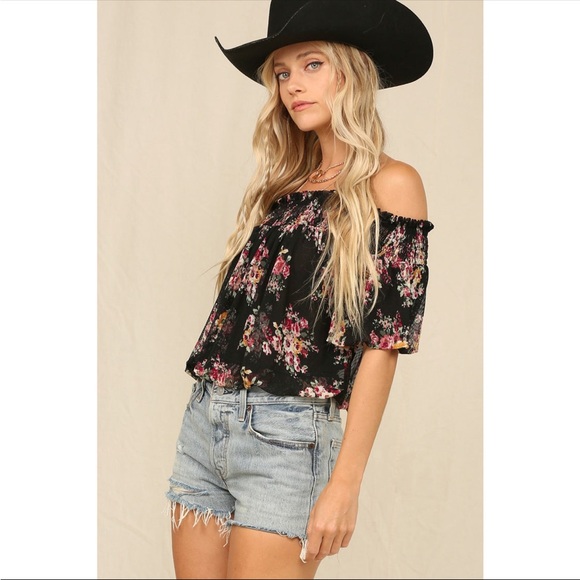 KYEMI FLORAL OFF SHOULDER TOP ❤️NEW COLLECTION IN STORES❤️ - Picture 4 of 4